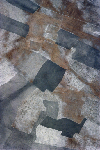 Georg Gerster, Dryland farming on the Persian Gulf, Iran, 1976
Inkjet printed with pigmented Epson Ultra Chrome K3, on Epson Exhibition Fiber Paper
150 x 100 cm
Edition of 8 + 2 AP