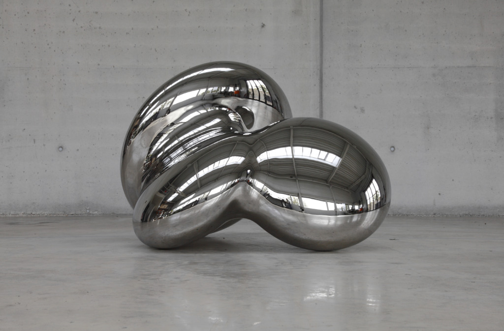 Carlo Borer, Cluster 9, 452, 2019
Wrought Stainless Steel
82 x 70 x 82 cm
Edition of 7