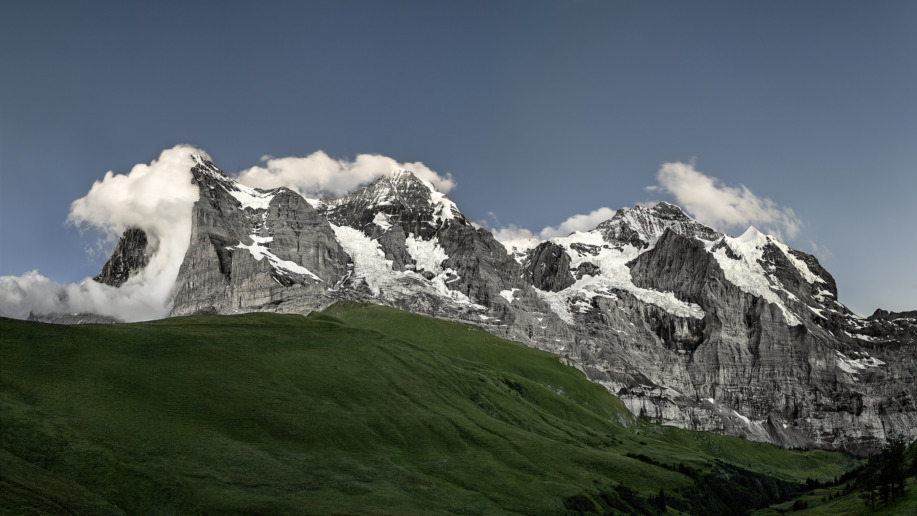 Peter Hebeisen, Jungfrau, Homeland, 2016 – ongoing
Pigment Print on Hahnemühle
81 x 148 cm (image) / Edition of 5
168 cm x 289 cm / Edition of 3