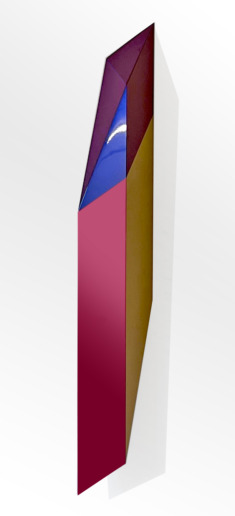 Hanna Roeckle, Crystalline Needle B, 2021
Lacquer on SWISSCDF 
140 × 23,8 × 13,7 cm 