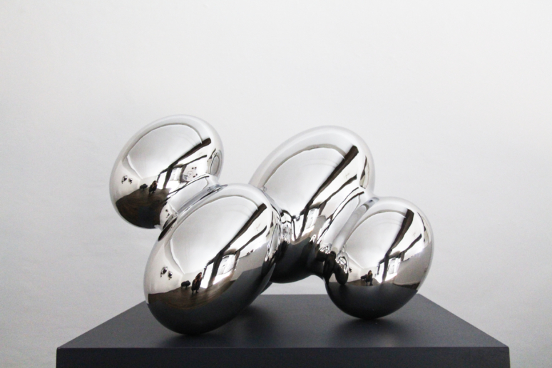 Carlo Borer, 428 Cloud 8, 2013
76 L x 62 W x 48 H cm 
Wrought Stainless Steel, polished
Edition of 7
