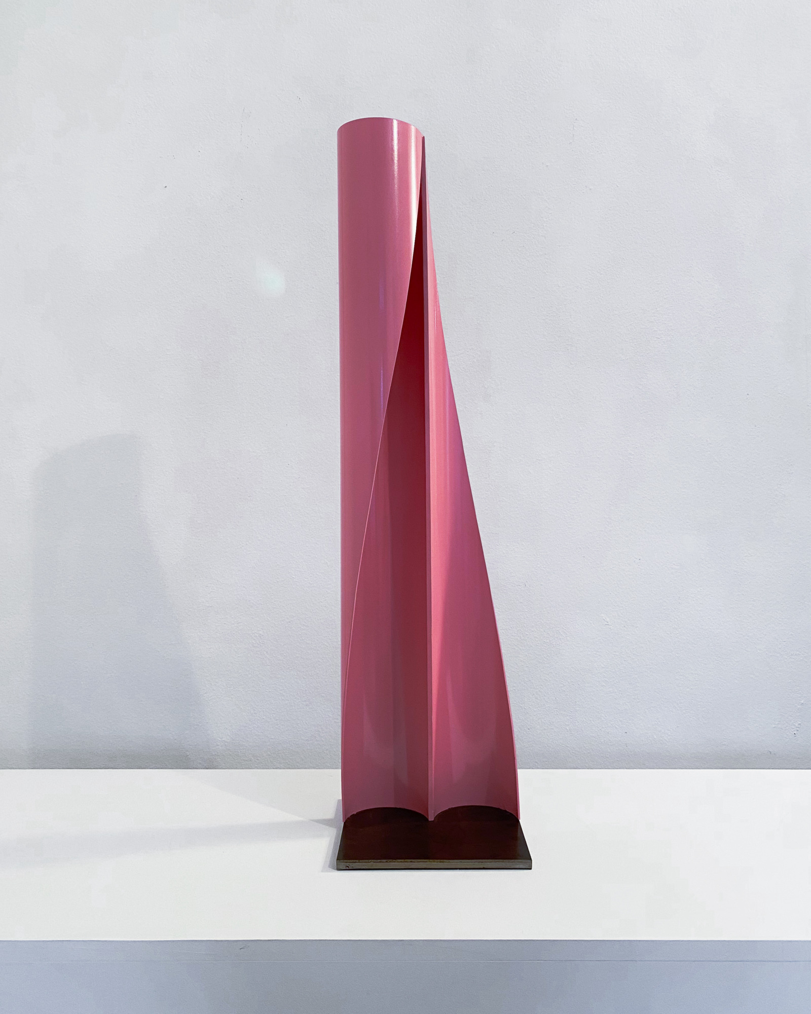 Gottfried Honegger
Étude Pliage, Cannes 49, 1999
Metal, Epoxy
80 cm