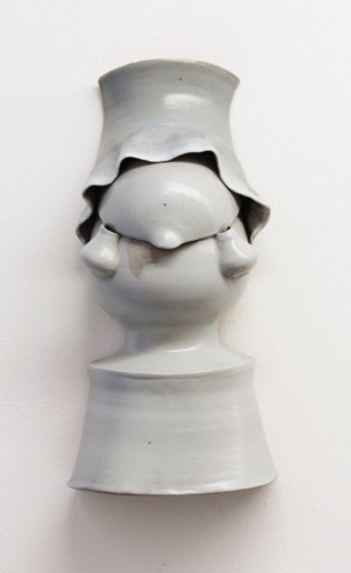 Gabi Hamm, Untitled #14, 2017-2020
Glazed clay
Height 25 cm