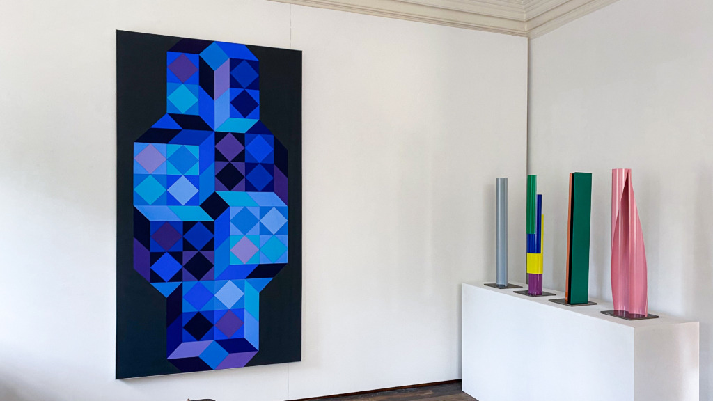 Cabinet
showcasing: Victor Vasarely, Gottfried Honegger