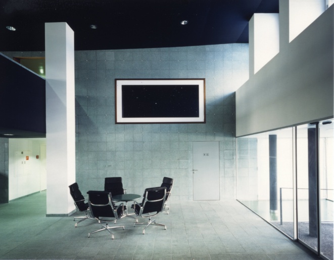 Thomas Ruff, SUVA Basel, Switzerland
Architecture by Herzog & de Meuron, Basel, Switzerland