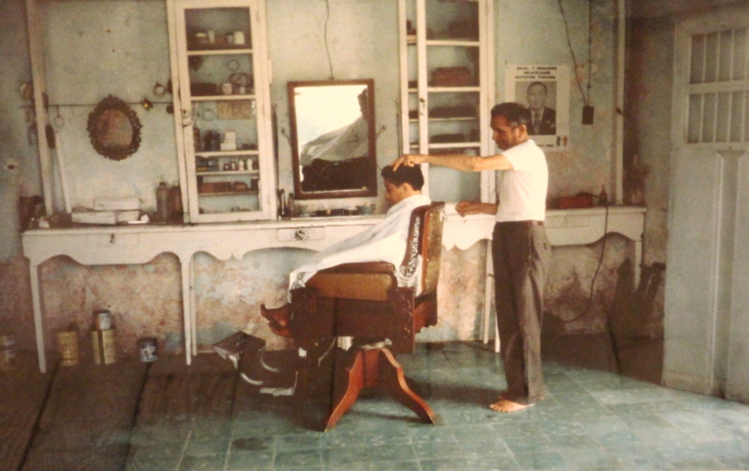 Nan Goldin, Mexican Haircut, Yucantan, 1982
32 x 50 cm
2/25, Edition of 25 + AP
Signed, dated and captioned by photographer verso