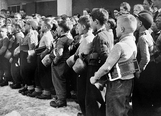 Rudolf Grass, Chalandamarz
Gelatin silver print
40 x 50 cm
Edition of 10