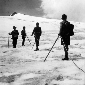 Rudolf Grass, Seilschaft am Sarsura Gletscher